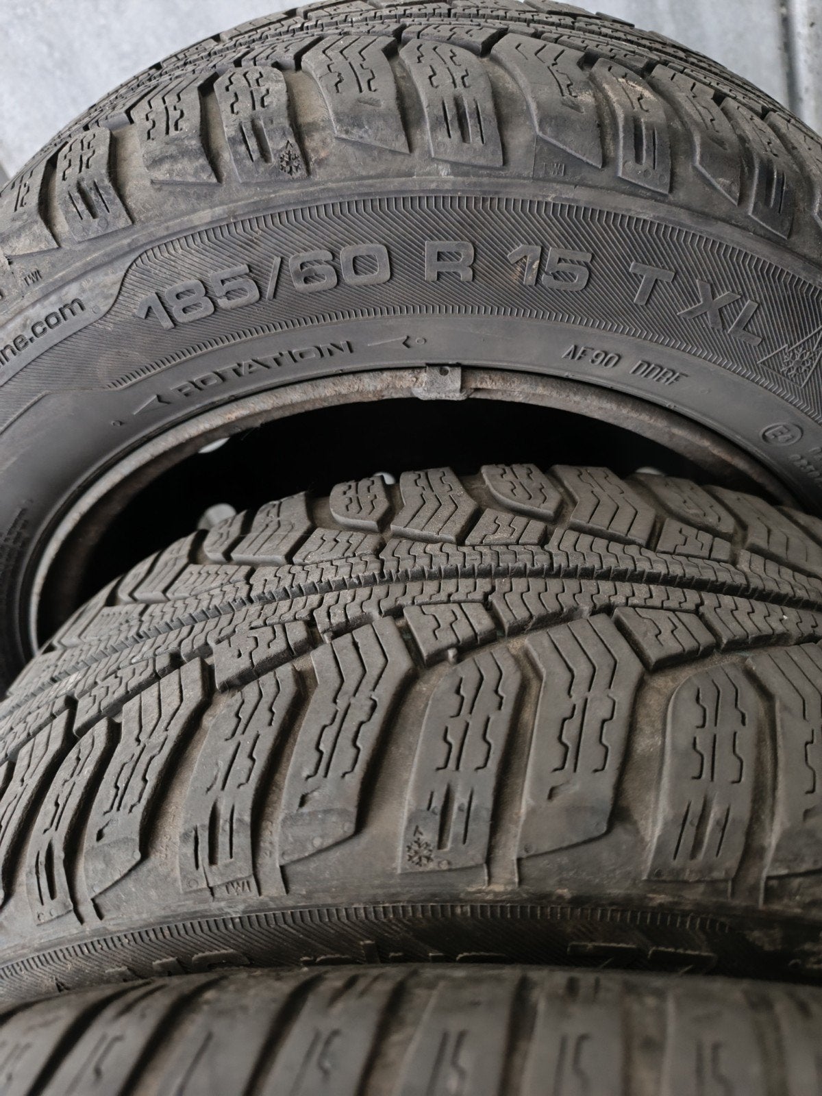 4 saison 4 x 100 Renault 185/60 R15, Gebruikt, 15 inch, Banden en Velgen, All Season