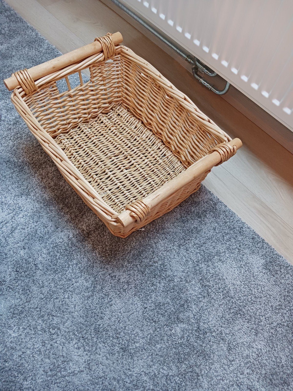 Nieuwe rieten mand te koop., Ophalen, Mand, Zo goed als nieuw, Riet