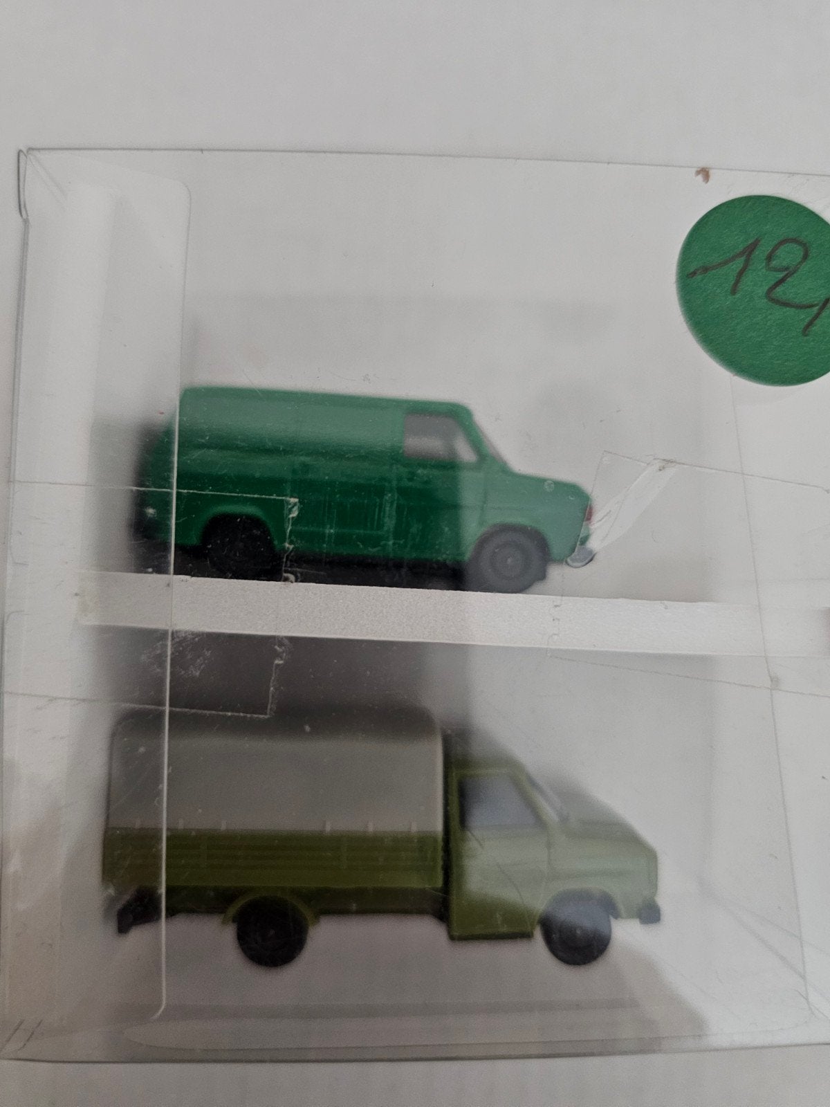2 miniatuur HO-busjes., Hobby en Vrije tijd, Ophalen of Verzenden