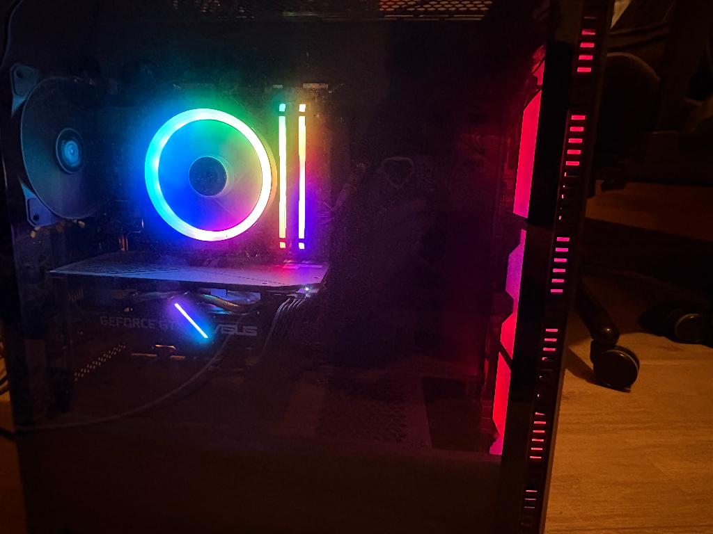 Gaming-pc (volledige installatie), Computers en Software, Desktop Pc's, Ophalen, Asus, Zo goed als nieuw, Gaming