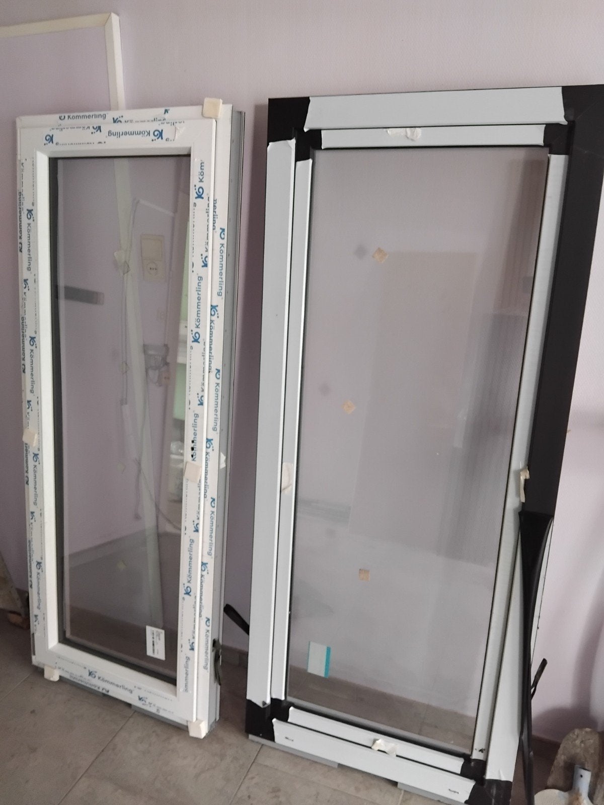 A vendre 2chassis neuf ext noir int blanc kommerling, Bricolage & Construction
