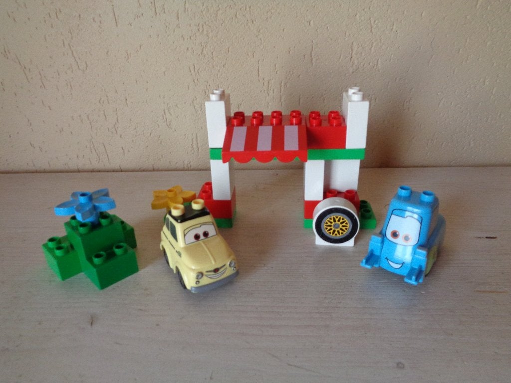 LEGO Duplo Cars 2 Luigi en Guido in Italië - 5818, Gebruikt, Ophalen of Verzenden, Compleet, Duplo