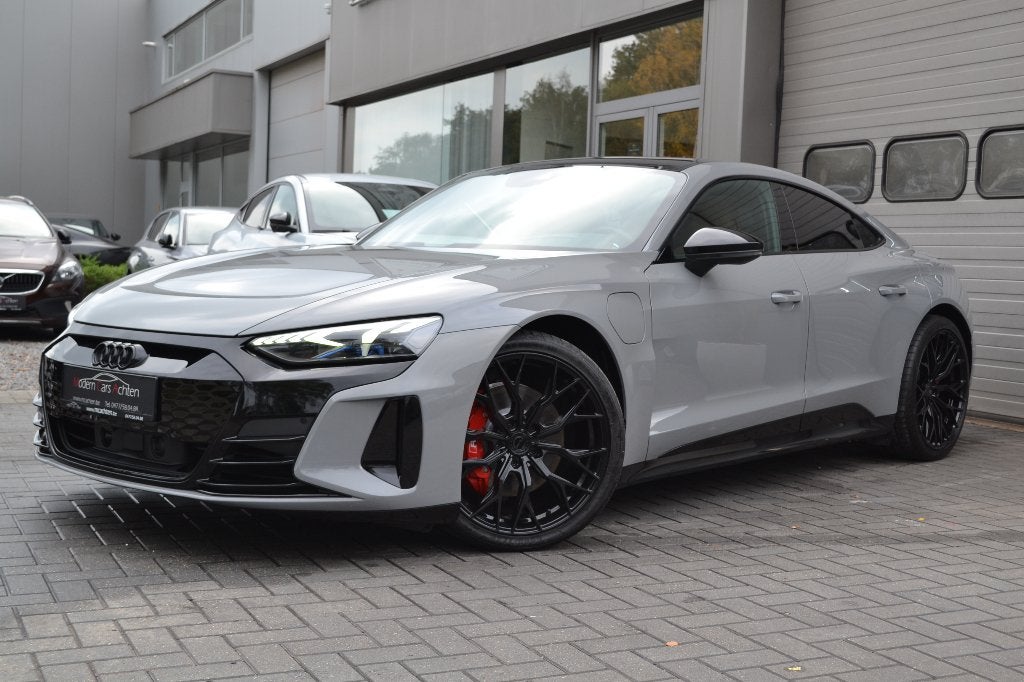 Audi E-Tron GT "RS Look" NARDO Grijs * Pano