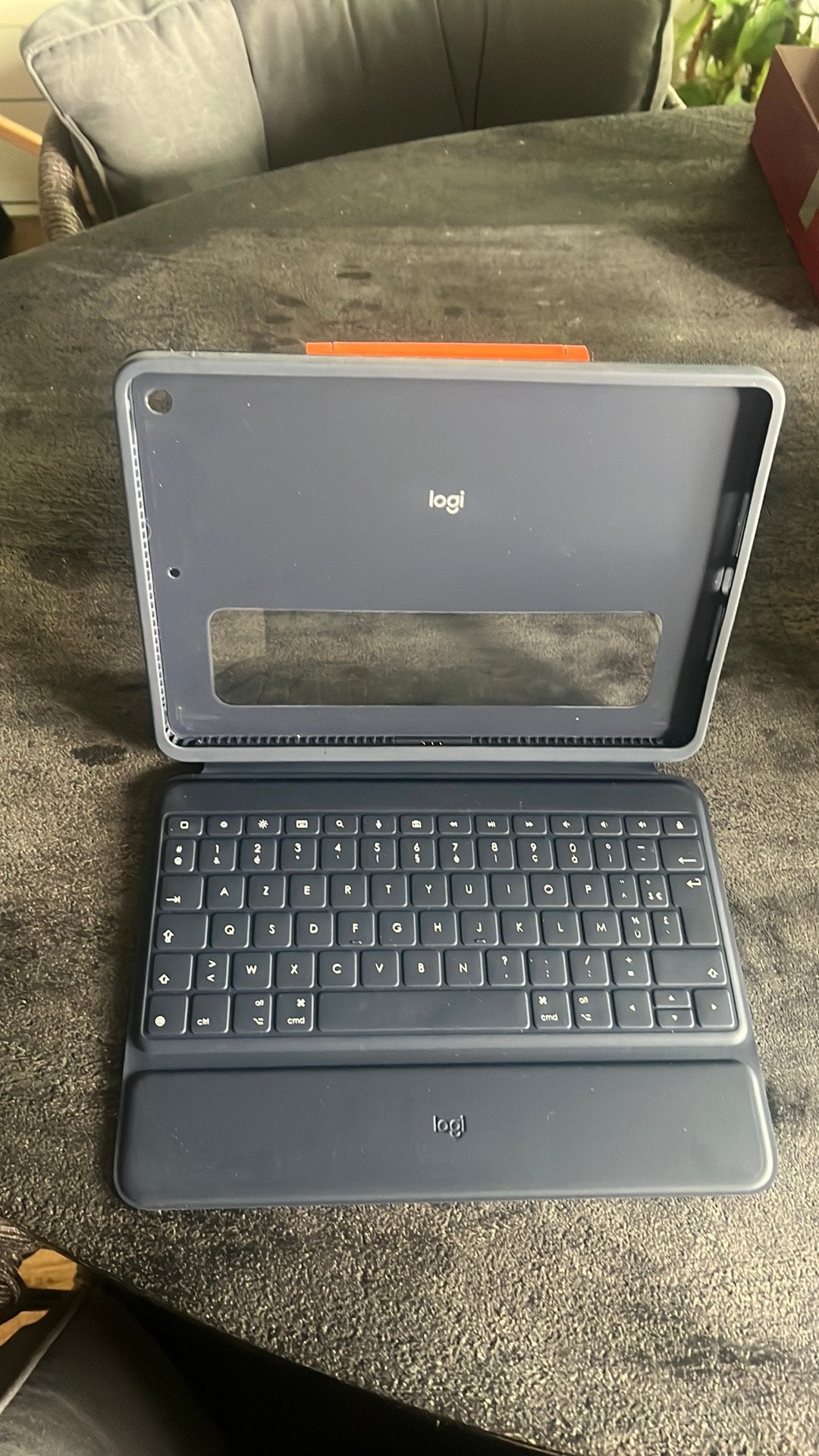 Logi apple ipad cover + keyboard AZERTY, Computers en Software, Ophalen, Gebruikt, Overige modellen