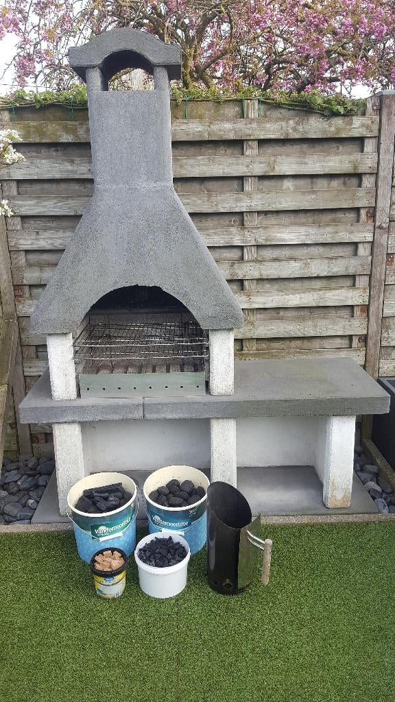 Betonnen Barbeque, Ophalen, Gebruikt