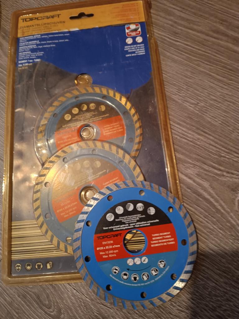 Diamantslijpschijfjes oud maar nog nieuw, Ophalen