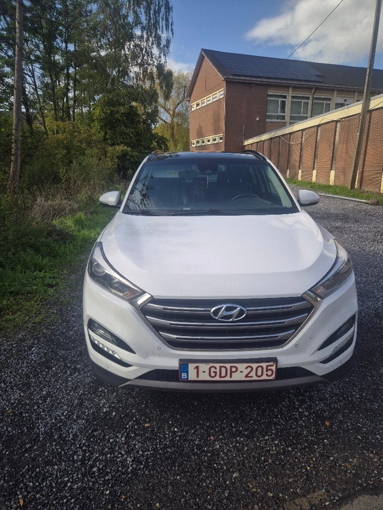 Vend  hyundai tucson, Autos, Cuir, Achat, Cruise Control, Boîte manuelle