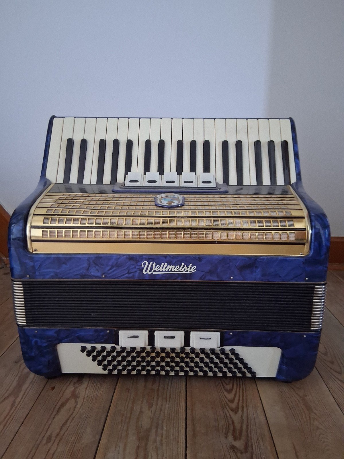 accordeon weltmeister, Enlèvement, Weltmeister