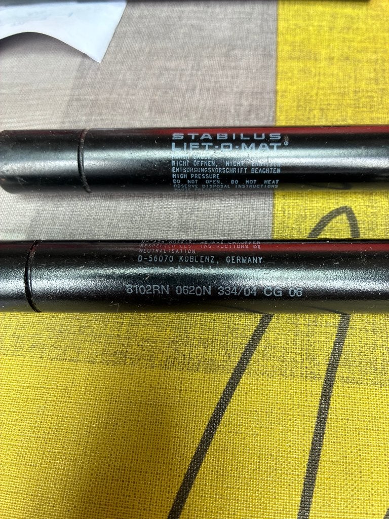Amortisseurs, Enlèvement, Comme neuf