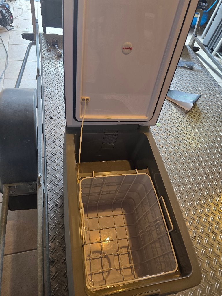 Frigo Indel B tb46, Enlèvement, Comme neuf, Élément de refroidissement, Compresseur