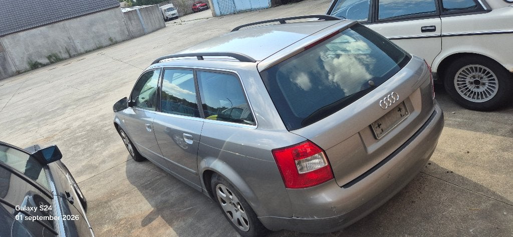 Audi a4 b6 8e te koop, Auto's, Voorwielaandrijving, Stof, Zwart, A4
