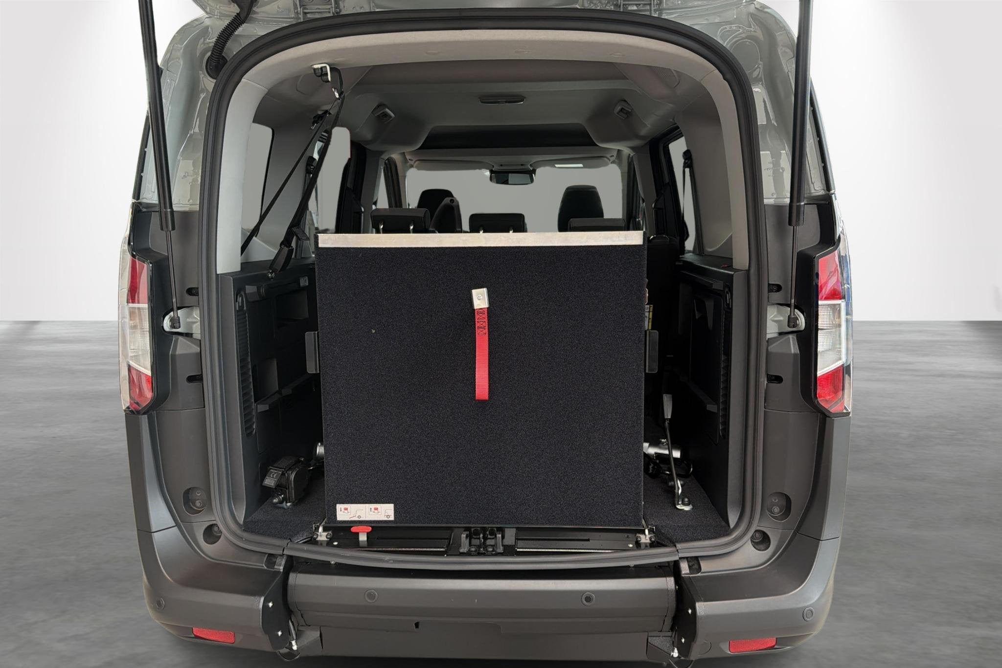 Ford Tourneo Courier 1.0 EcoBoost 92kW Titanium Aut. transpo, Neuf, Achat, Electronic Stability Program (ESP), 5 portes