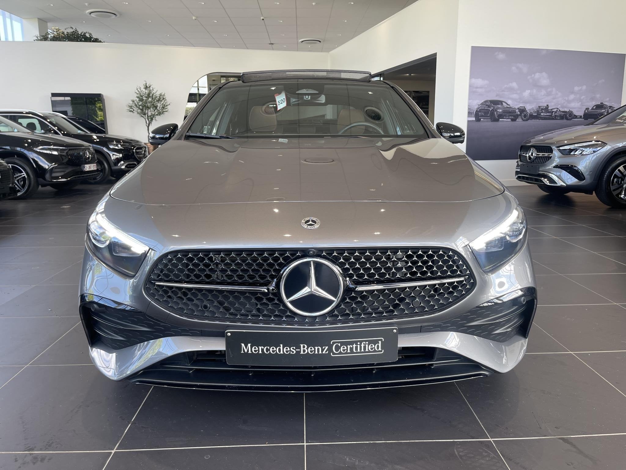 Mercedes-Benz A-Klasse 200 d AMG Line Limousine + PANO DAK +, Entreprise, https://public.car-pass.be/vhr/47878096-736f-44a8-80ac-bdaa518a7190