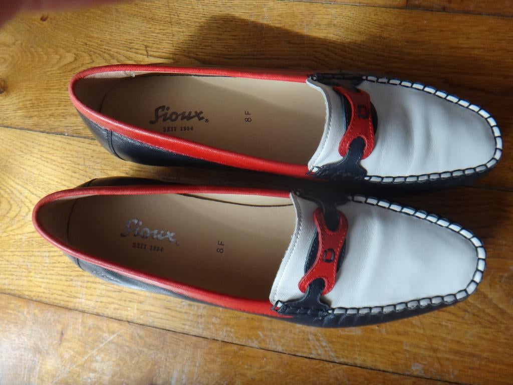 T.K .Sioux schoenen, maat 41,5 z.g.a.n. Soepel leer., Kleding | Dames, Schoenen, Blauw, Instappers, Ophalen of Verzenden, Zo goed als nieuw