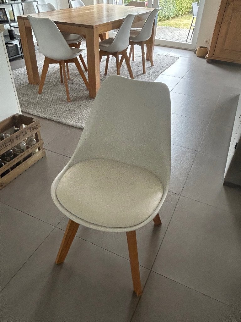 Lot de 6 chaises scandinaves, Huis en Inrichting, Stoelen, Wit, Zo goed als nieuw, Vijf, Zes of meer stoelen, Moderne