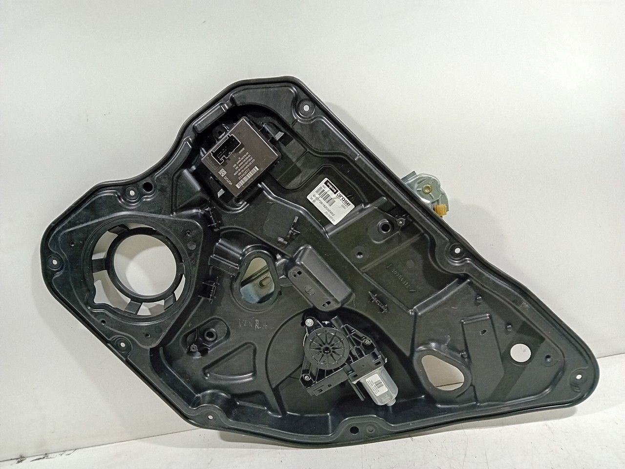 Raammechaniek elektrisch rechts achter Volvo V60, Onderdelen@venauto.nl, Van der Ven Autorecycling B.V., Gebruikt, Ettenseweg 76, 4706 PB Roosendaal, The Netherlands