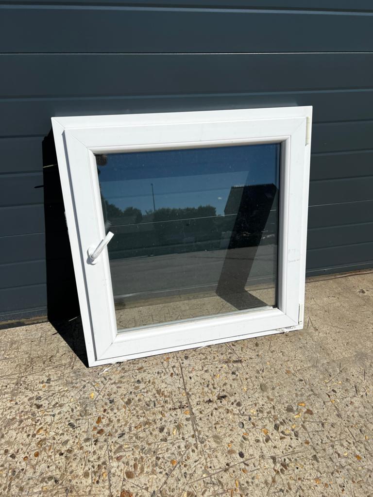 Draai+kip 90x90cm, Kunststof, Gebruikt, Raamkozijn, Inclusief glas
