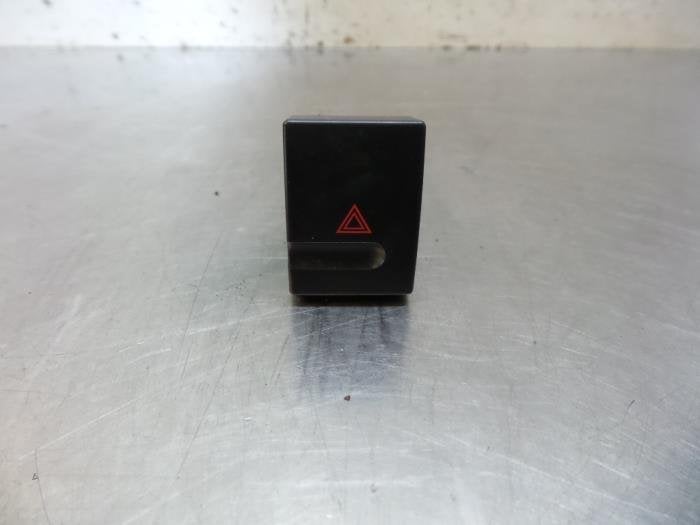 Commutateur éclairage d'urgence d'un Peugeot 406 (406 95-), -, Utilisé, -, Peugeot