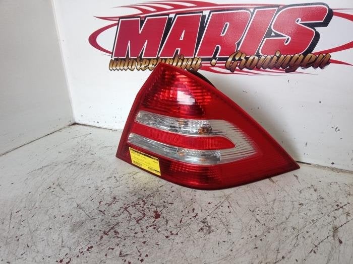 Feu arrière droit d'un Mercedes C-Klasse, -, 3 mois de garantie, Utilisé, -