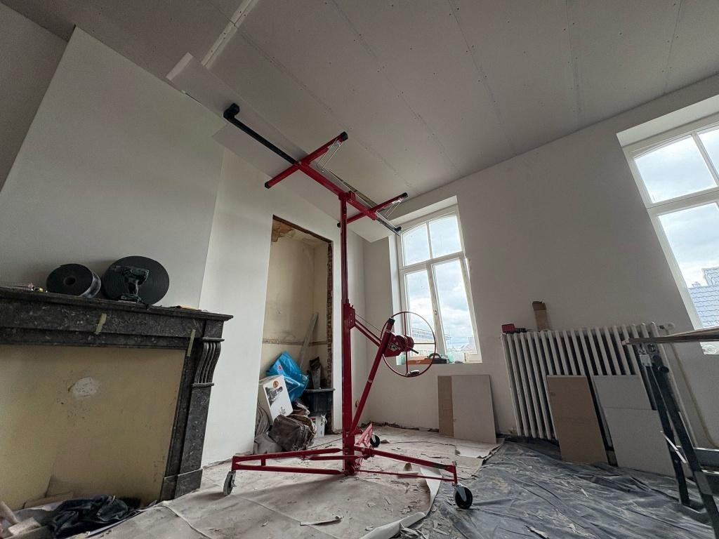 TE HUUR Platenlift, Ophalen, Gebruikt, Bouwlift
