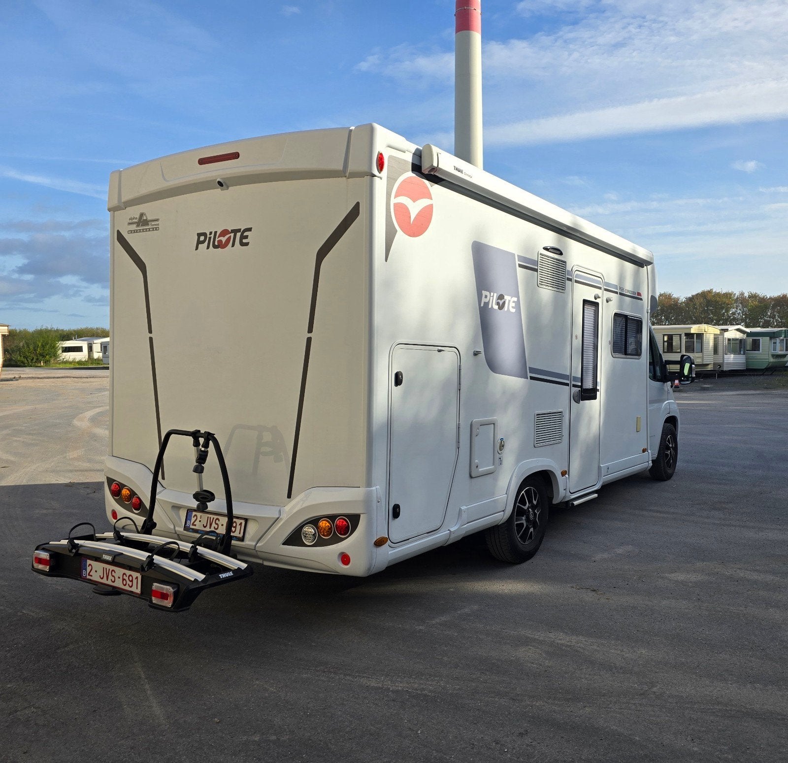 Topoccasie Camper Pilote P696D 21/09/2022 29.247Km, Caravans en Kamperen, Buscamper of Camperbus, Pilote, Bedrijf, Diesel