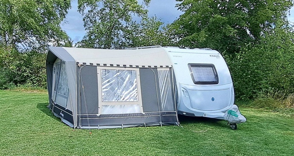 Caravan knaus 420QD, Caravans en Kamperen, Caravans, Treinzit, Dwarsbed, Particulier, 4 tot 5 meter