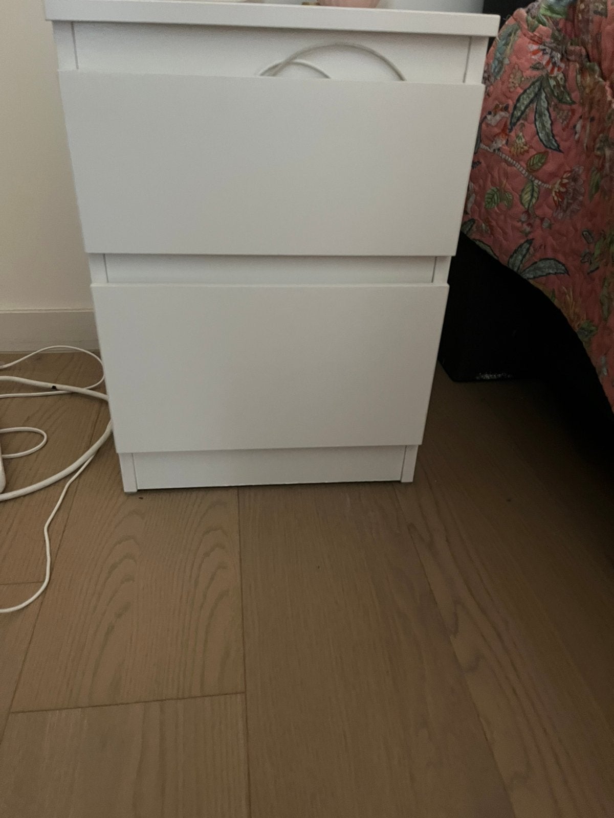 Wit nachtkastje, Huis en Inrichting, Ophalen, Zo goed als nieuw