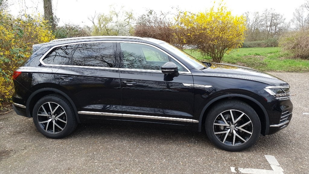 VOLKSWAGEN TOUAREG 3.0 V6 TDI – 286 PK – 4MOTION – AUT. 2018, Autos, Cuir, Euro 6, Noir, 5 portes