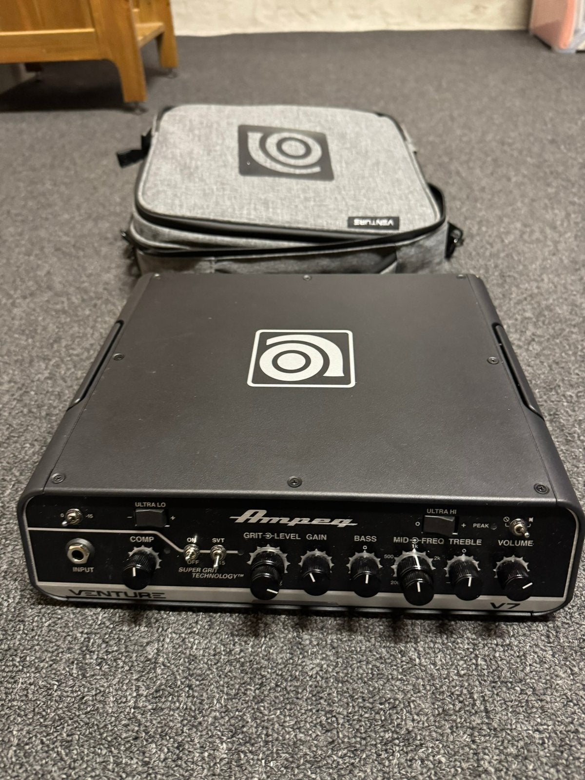 Ampeg Ventura v7, Musique & Instruments, Amplis | Basse & Guitare, Enlèvement, Comme neuf