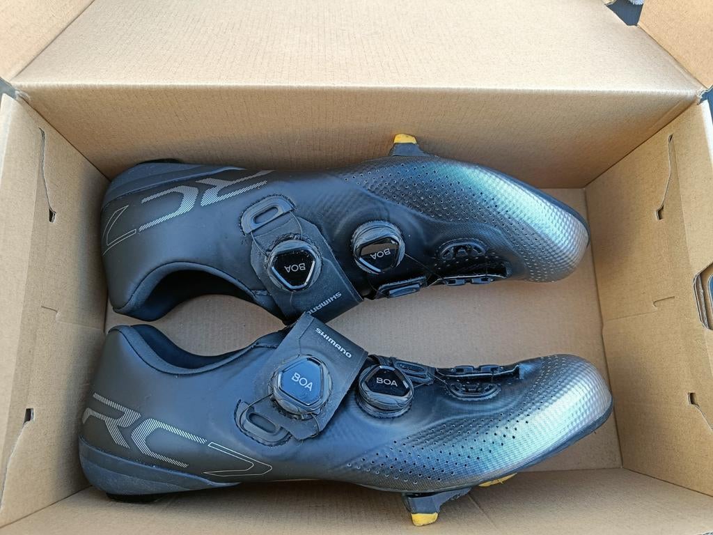 Shimano RC7 maat 46 met gele schoenplaatjes. 10x gedragen!, Enlèvement