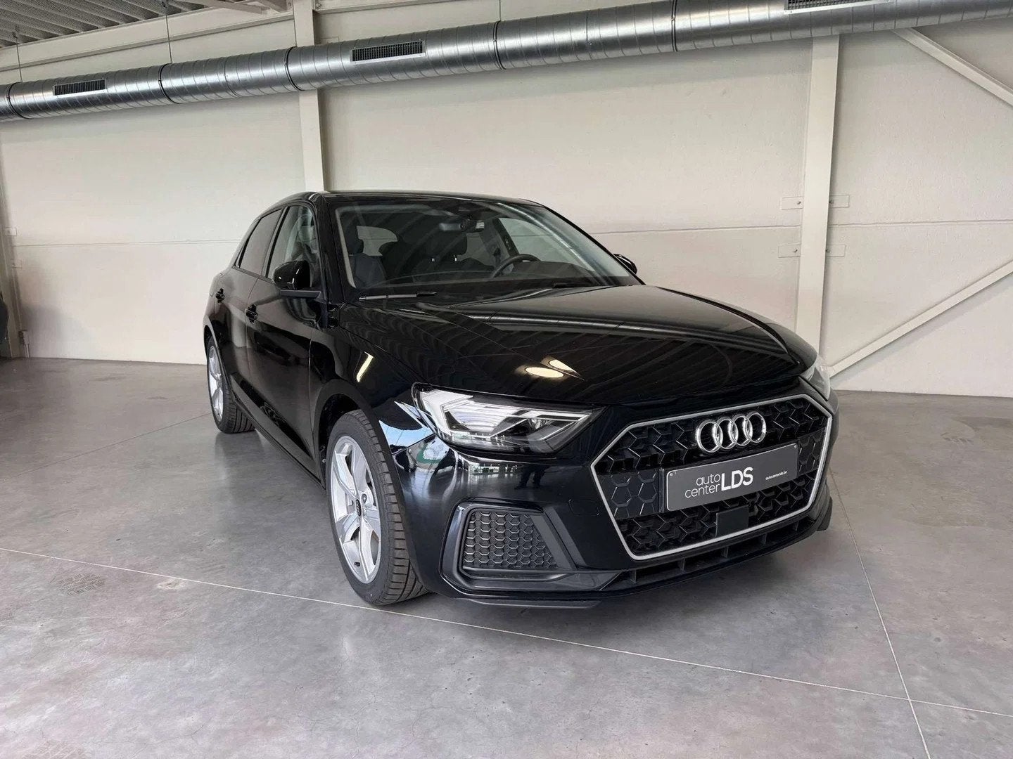 Audi A1 Sportback A1 30 TFSI S tronic - Stoelverwarming, Auto's, Audi, Automaat, Stof, Zwart, 5 deurs
