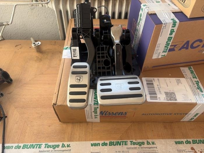 Pedalen Set van een Fiat 500 Abarth, Auto-onderdelen, Gebruikt, -, -, Ophalen of Verzenden