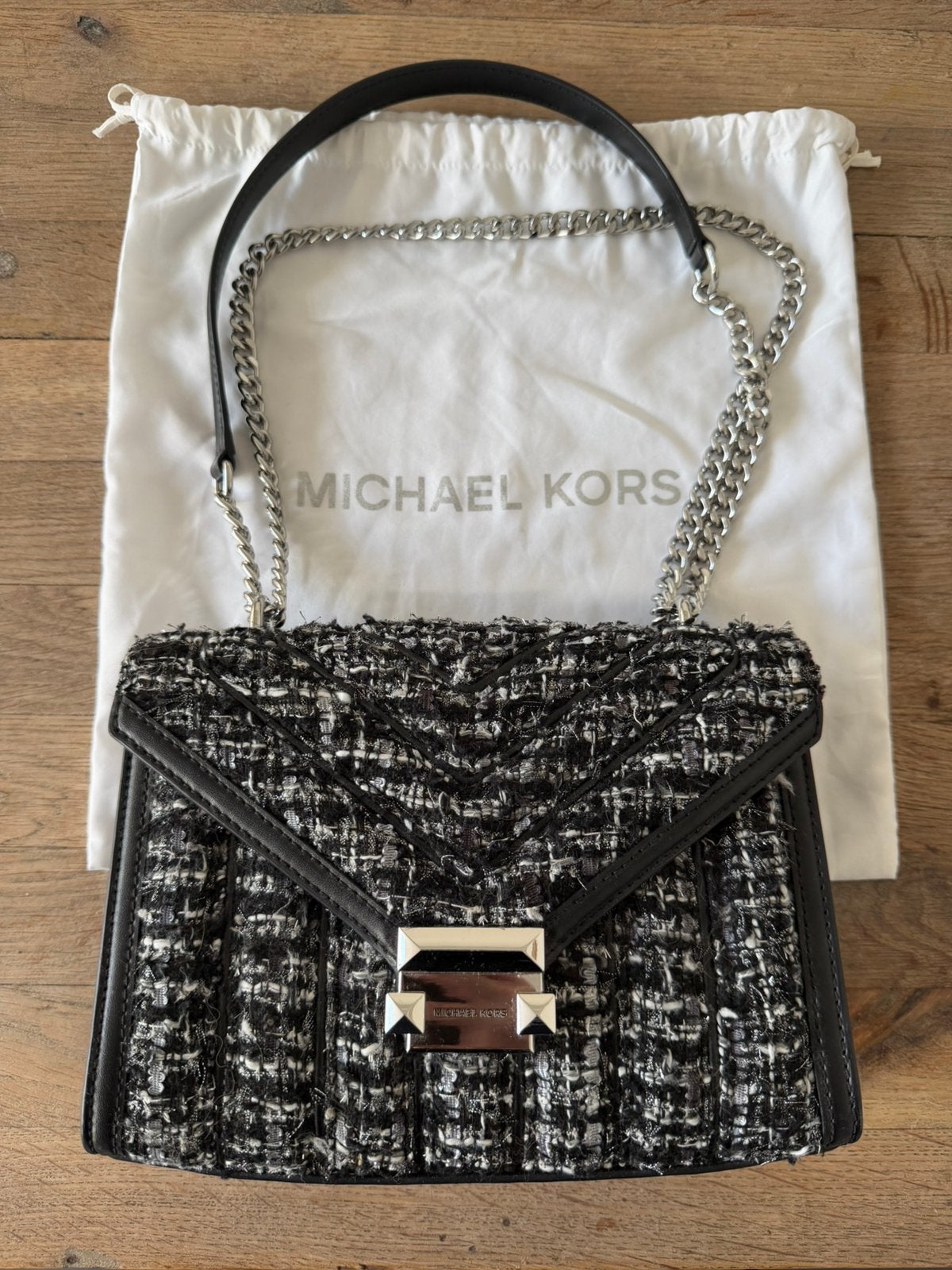 Michael Kors « Whitney » en tweed, Bijoux, Sacs & Beauté, Enlèvement, Comme neuf