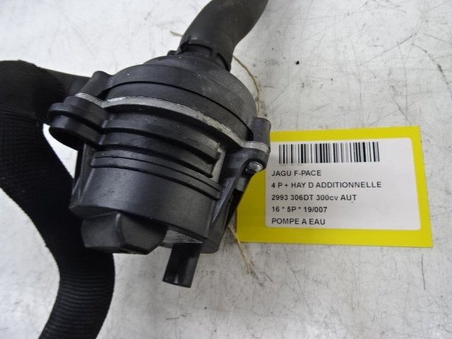 WATERPOMP Jaguar F-Pace (01-2015/-) (EPLA8501CA), Gebruikt, Jaguar