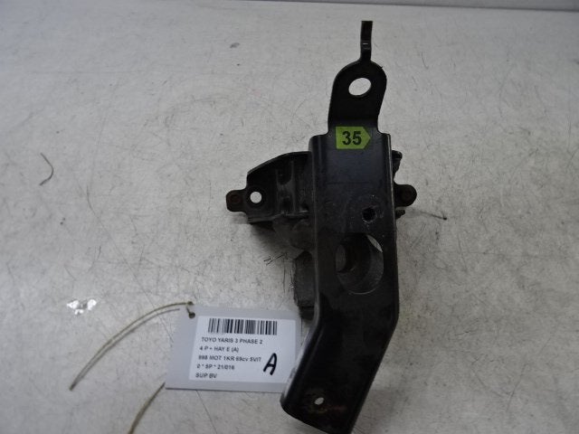 SUPPORT BOITE DE VITESSES Toyota Yaris III (P13), Utilisé, Toyota