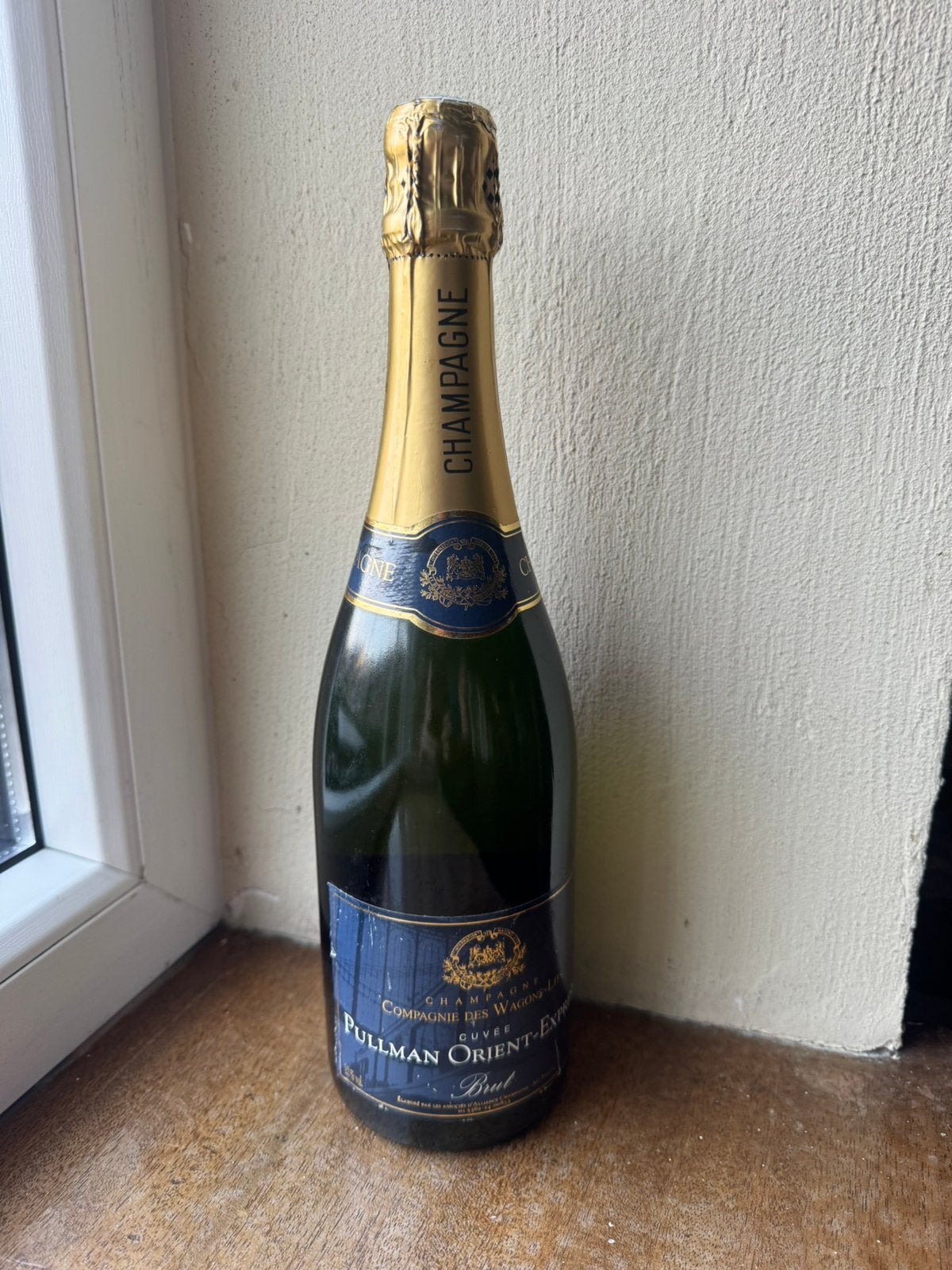 Champagnefles van Wagons-Lits : 125 jaar bestaan, Ophalen, Zo goed als nieuw