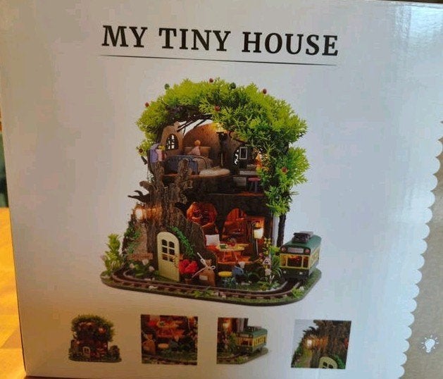 Miniatuur verscholen boomhut met alle details, Ophalen