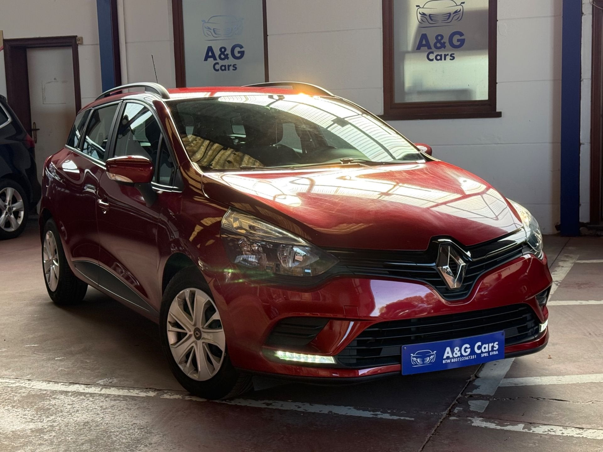 Renault Clio, Autos, Rouge, 1141 kg, Entreprise, Boîte manuelle