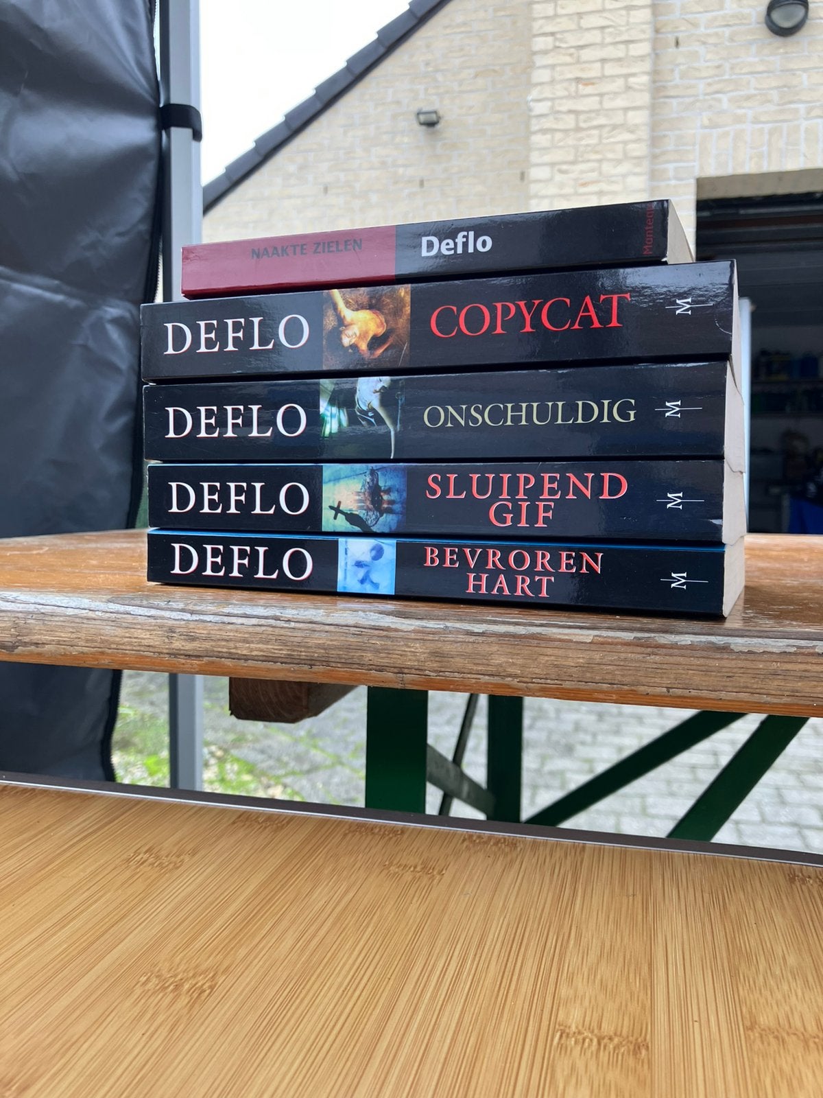 Boeken Deflo, Ophalen of Verzenden, Zo goed als nieuw