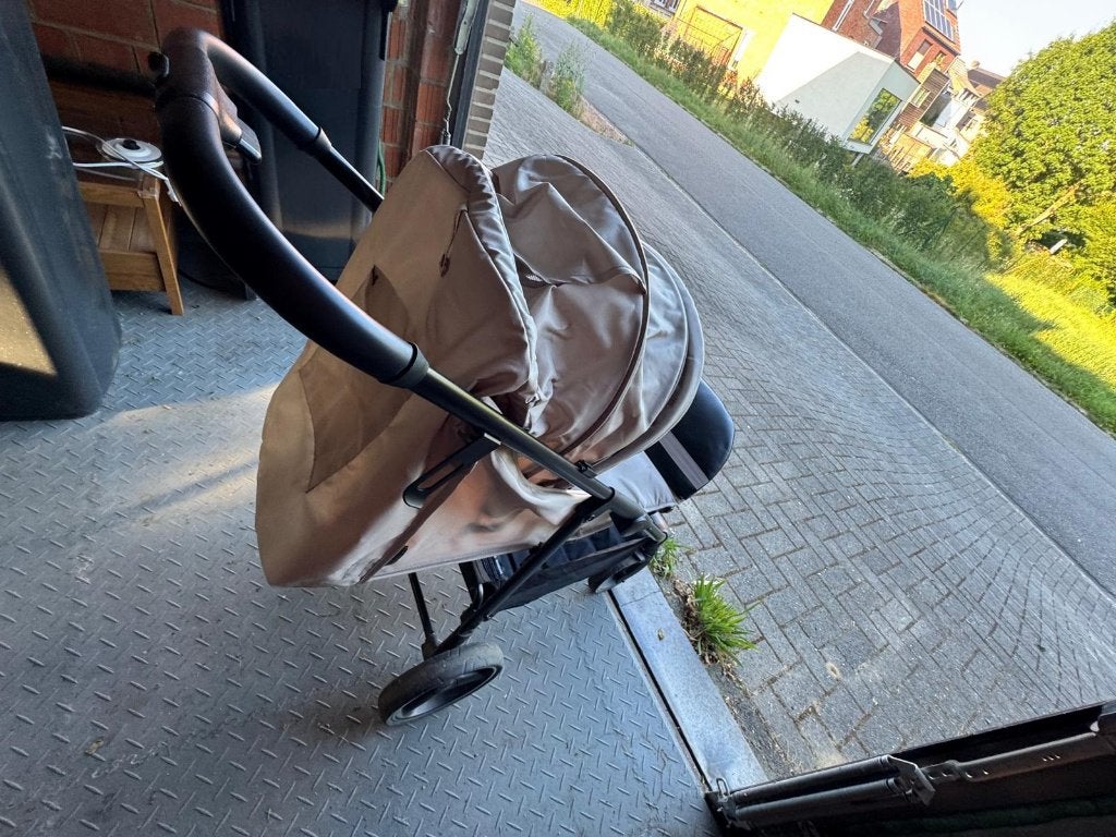 Poussette à vendre, Enfants & Bébés, Buggys, Utilisé, Enlèvement