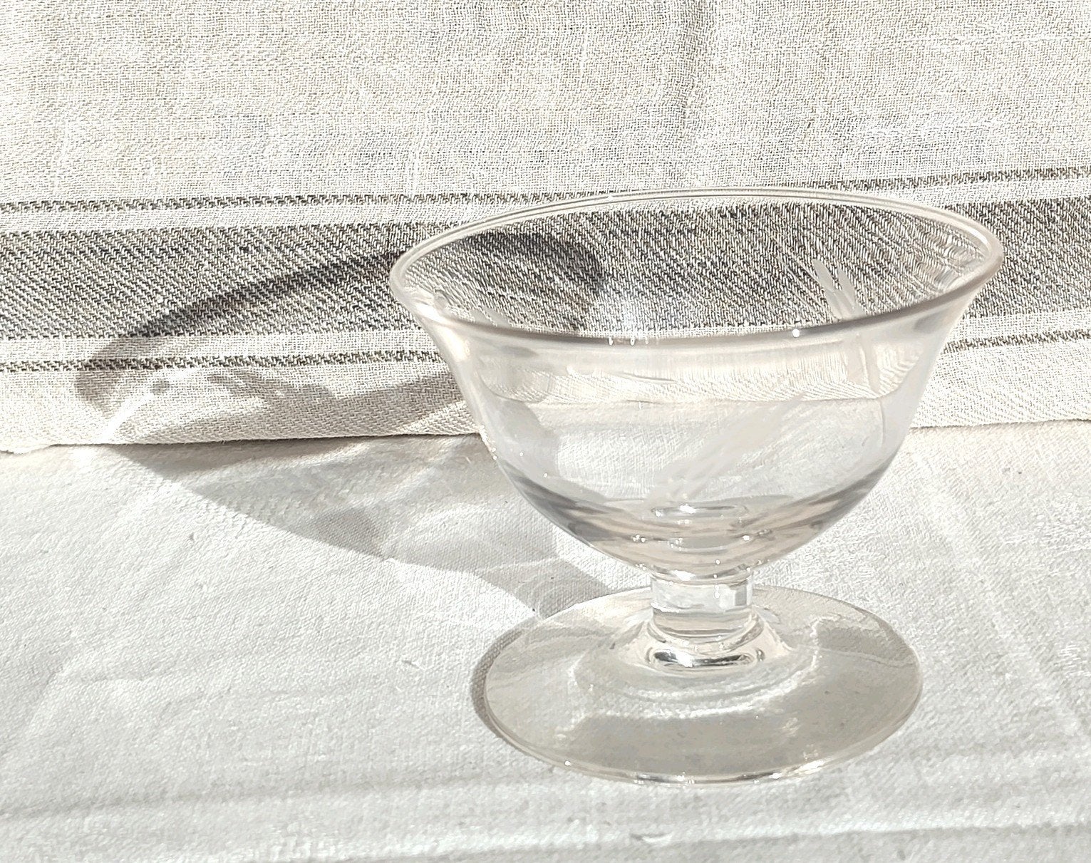 Ensemble de bar vintage verre a whisky et verre a shot, Maison & Meubles, Verre ou Verres, Enlèvement ou Envoi, Vintage, Comme neuf