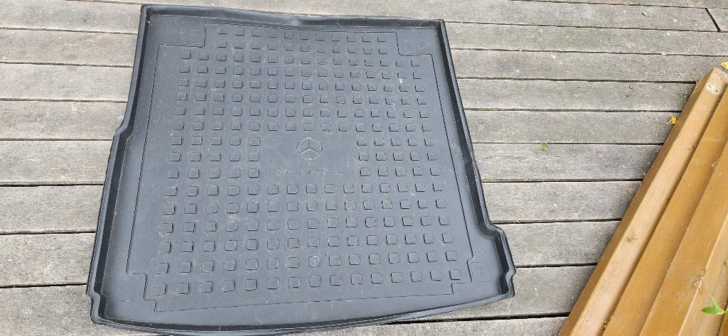 Couvre coffre, Enlèvement, Utilisé, Mercedes-Benz