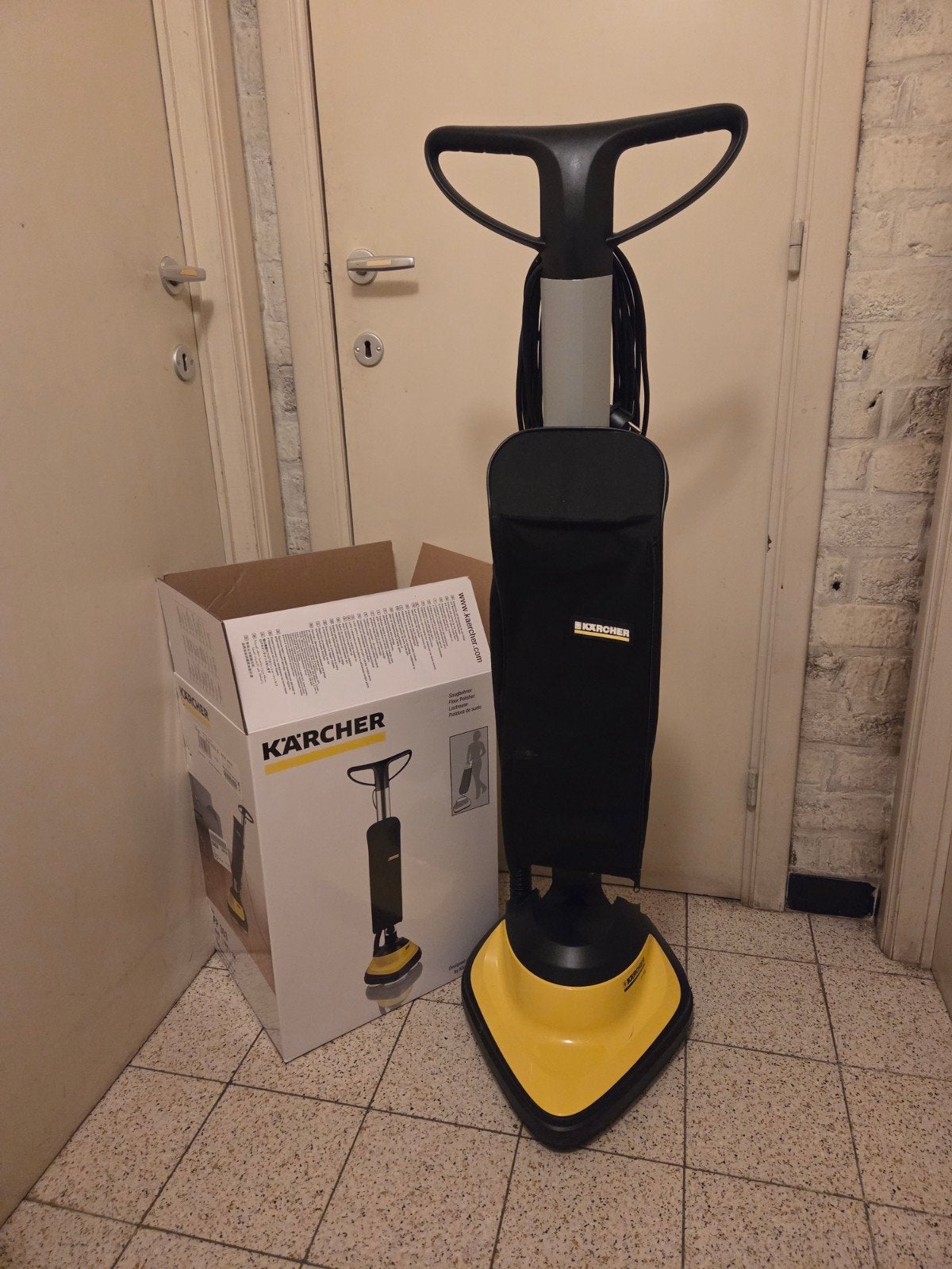 Aspiro-cireuse Karcher FP 303 comme neuve, Bricolage & Construction, Matériel de nettoyage, Enlèvement