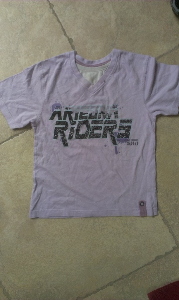 1 euro koopjes ! Stoere t-shirt mt 128, Enfants & Bébés, Vêtements enfant | Taille 128, Garçon, Enlèvement ou Envoi, Chemise ou À manches longues