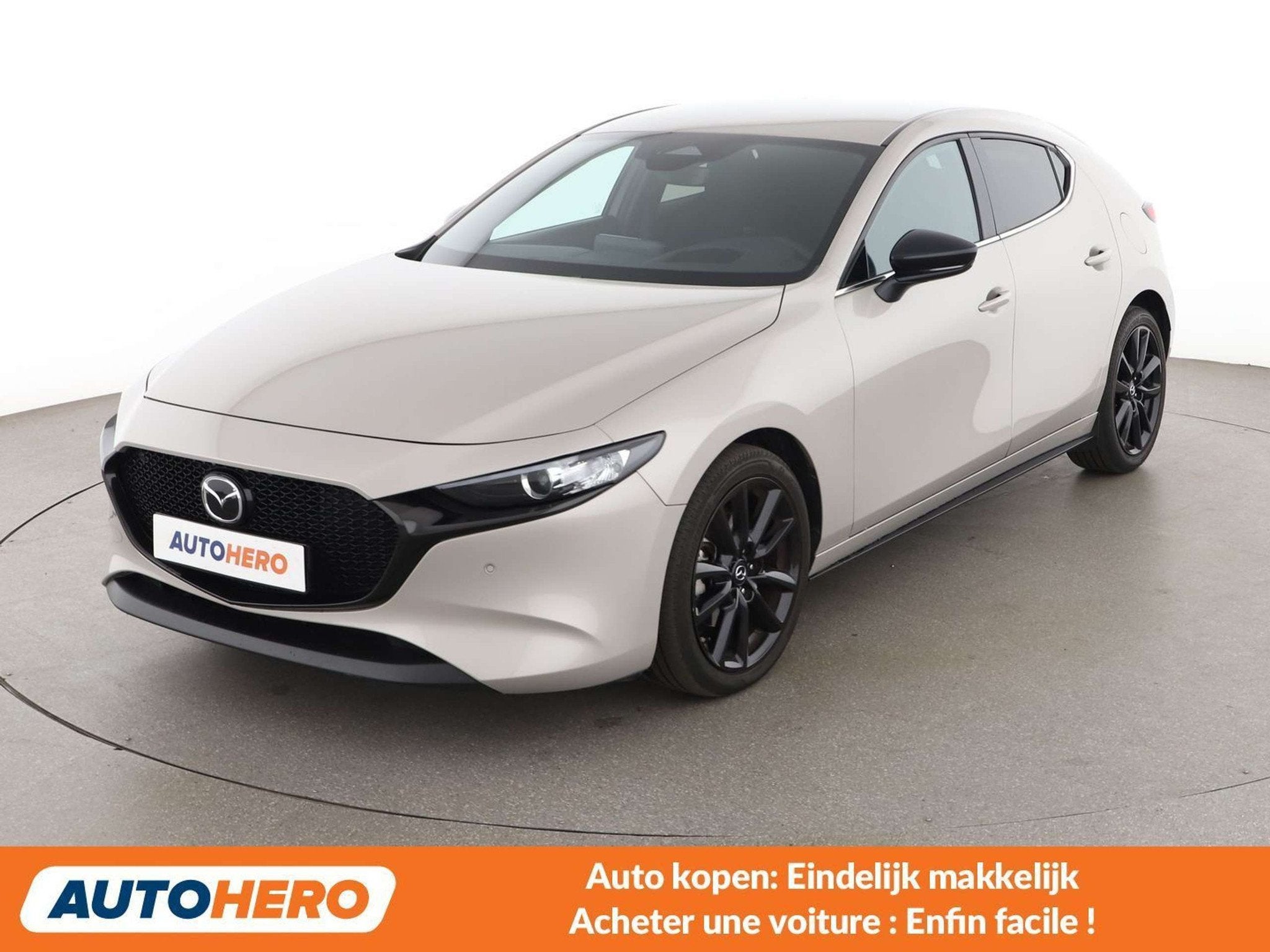 Mazda 3 2.0 e-Skyactiv-X Mild-Hybrid Homura (bj 2024), Auto's, Voorwielaandrijving, 1998 cc, Stof, Gebruikt