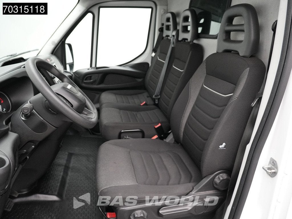 Iveco Daily 35S16 Automaat L3H2 Airco Camera Parkeersensoren, Auto's, Automaat, Stof, Gebruikt, Euro 6
