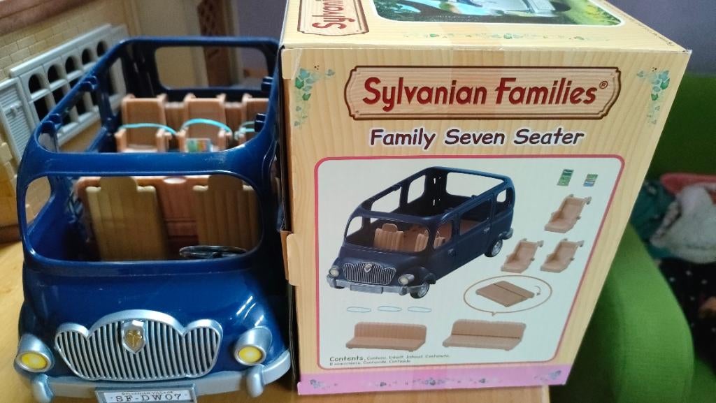 Sylvanian families Family seven seater, Verzamelen, Ophalen, Zo goed als nieuw