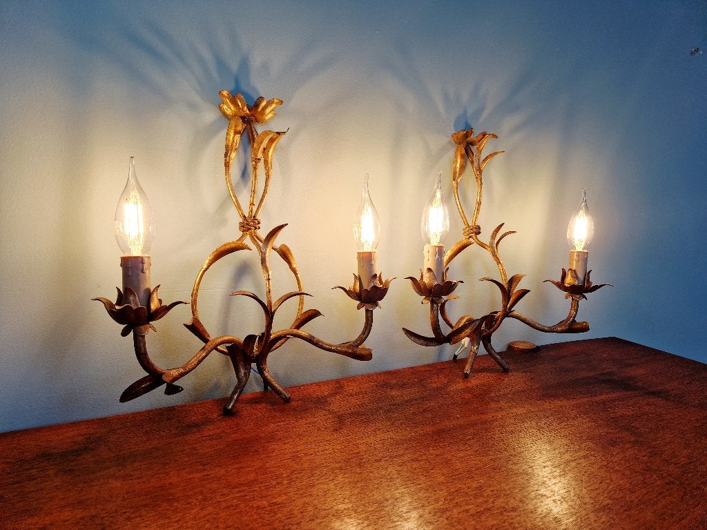 Paire d'appliques florales en métal doré, Italie, 1960, Enlèvement ou Envoi
