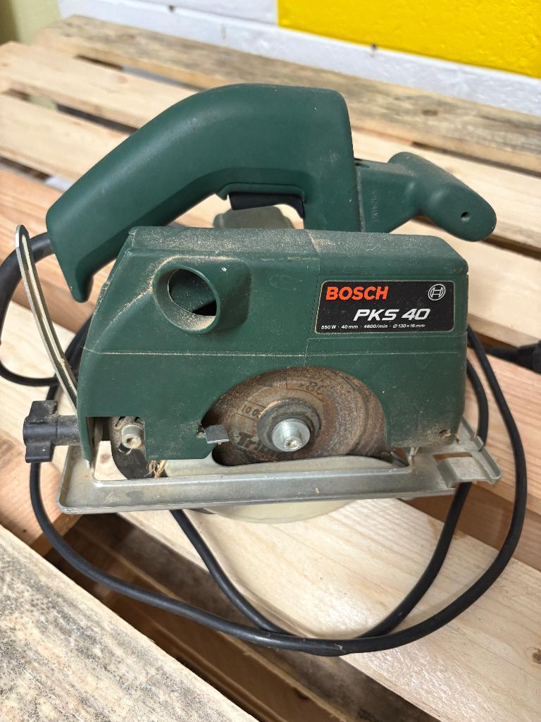 Scie Circulaire Bosch, Doe-het-zelf en Bouw, Gereedschap | Zaagmachines, Ophalen, Gebruikt, Cirkelzaag