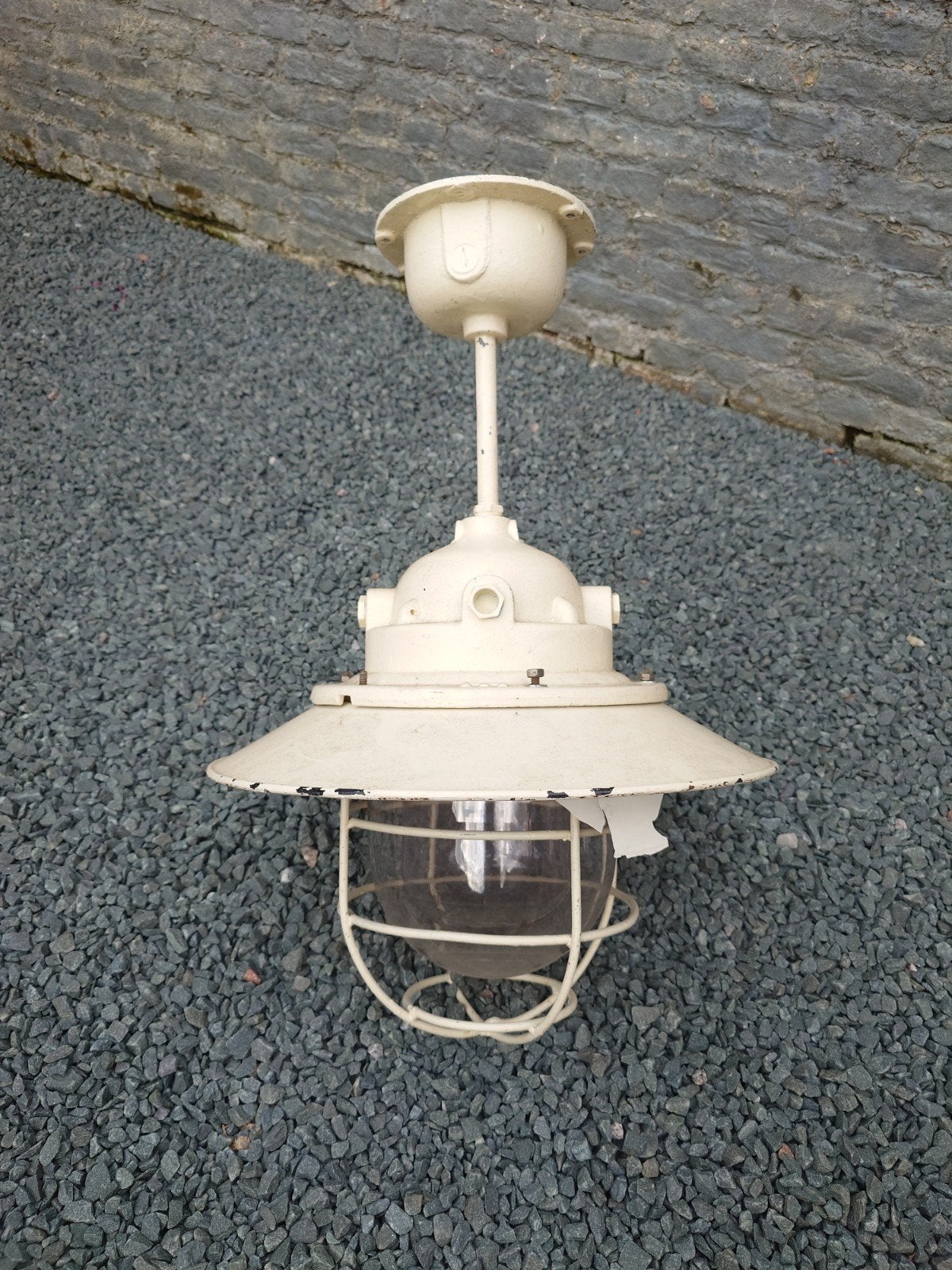 Industriële verlichting, Ophalen
